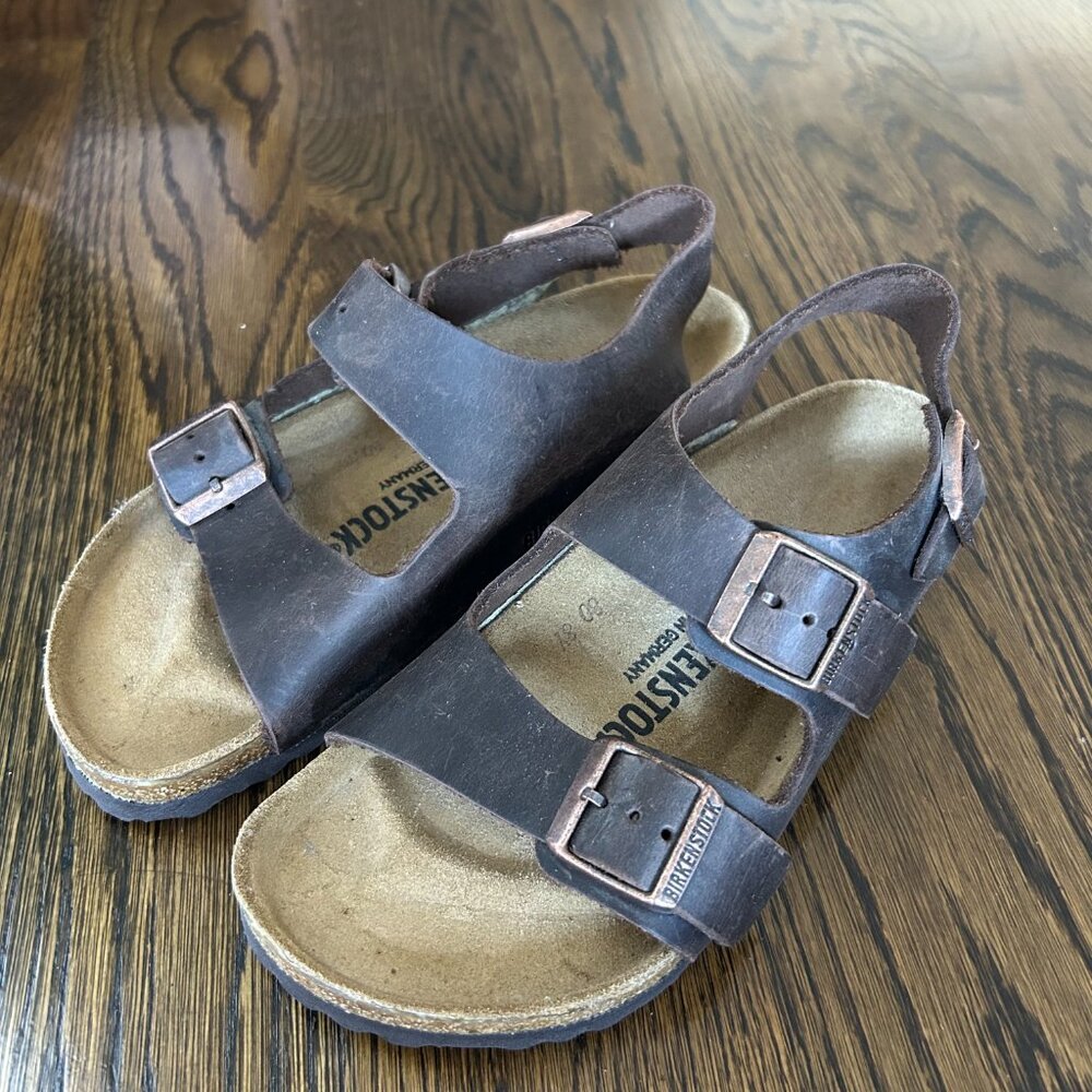 NEW/NEVER WORN Birkenstock Milano Habana Leather Sandals